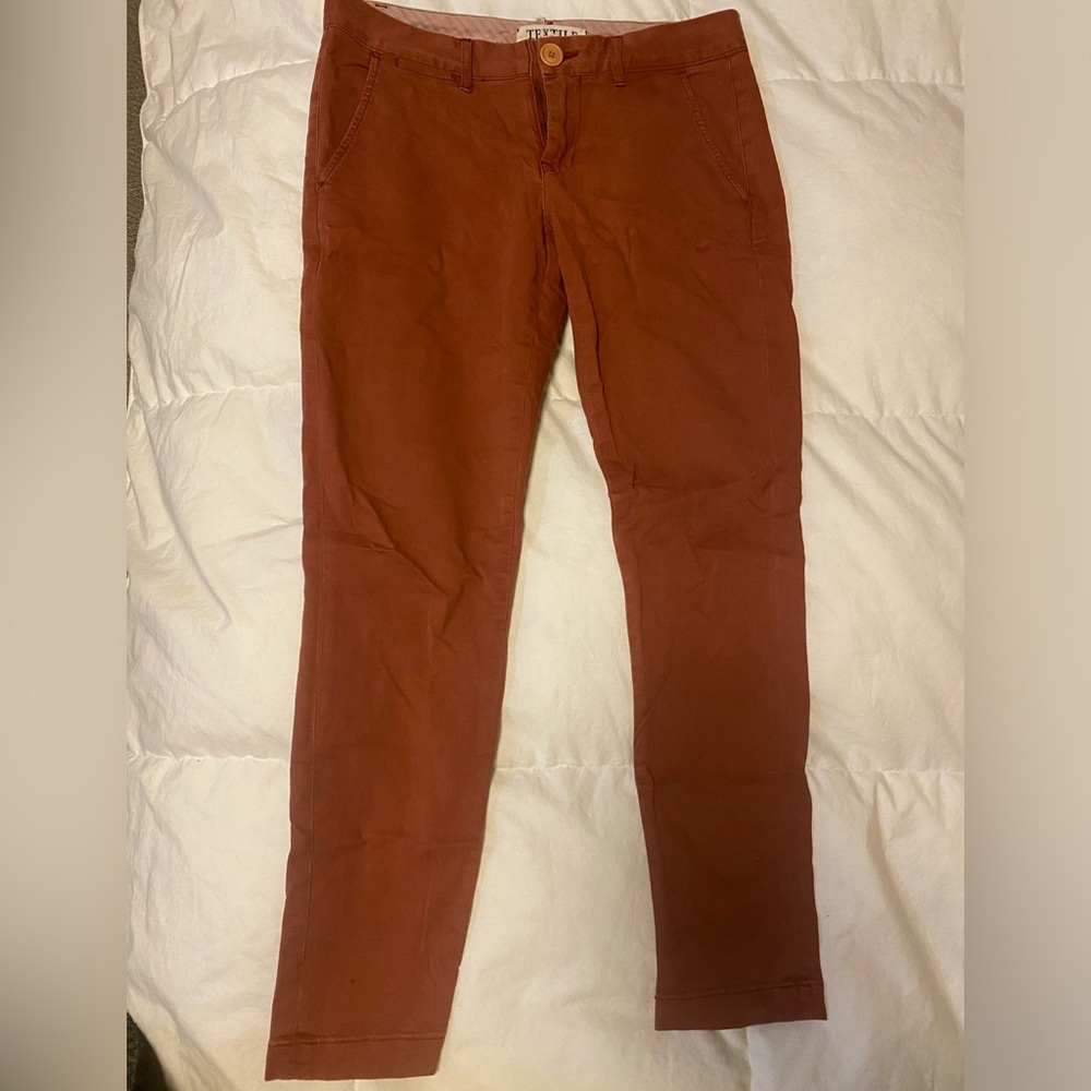 Textile by Elizabeth and James 
Size 26
Skinny jeans